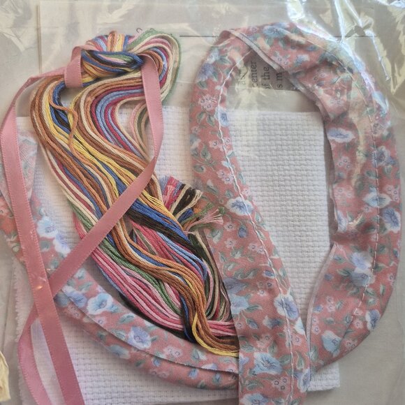 Prancing Pony counted cross stitch by Dimensions-vintage unopened - Picture 3 of 4